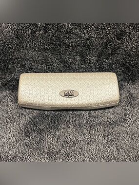 Cafe Lunettes pearl white textured hard clamshell eyeglass case (CASE ONLY )